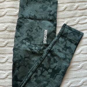 Gymshark Leggings - Dark Green Camouflage